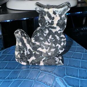 Dalmatian Jasper carved cat